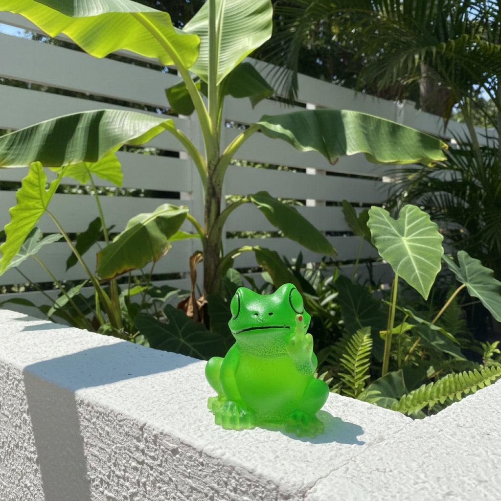 Handmade Novely Funny Finger Resin Frog Statue Ornaments