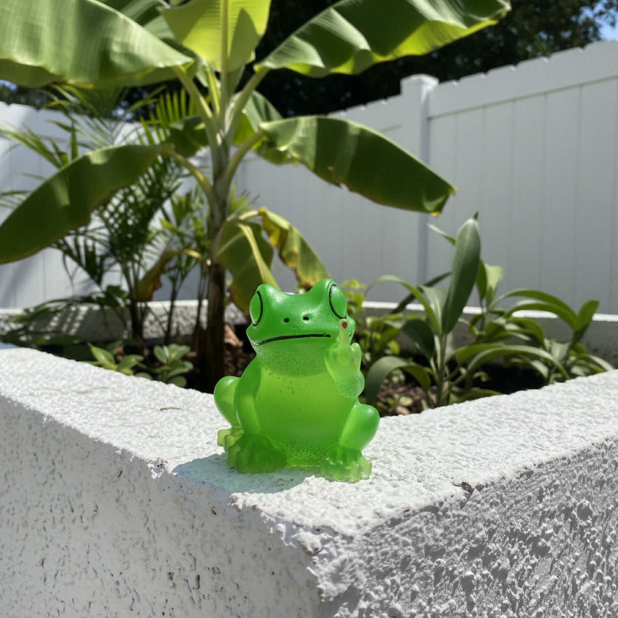 Handmade Novely Funny Finger Resin Frog Statue Ornaments